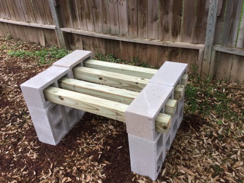 diy-cinder-block-bench